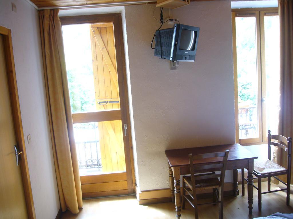 Le Relais Du Lac Le Lauzet-Ubaye Exterior photo